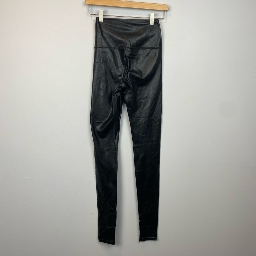 Wilfred • Daria High-Waisted Leather Leggings - Picture 5 of 10